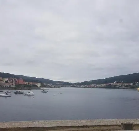 En Playa De Quenxe Hostal Corcubión